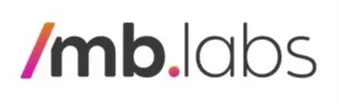 Logo da MB Labs, com letras pretas e uma barra estilo código em dregradê laranja com rosa.