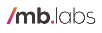 Logo da MB Labs, com letras pretas e uma barra estilo código em dregradê laranja com rosa.