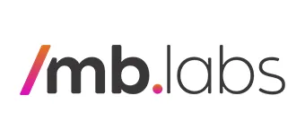 Logo da MB Labs, com letras pretas e uma barra estilo código em dregradê laranja com rosa.