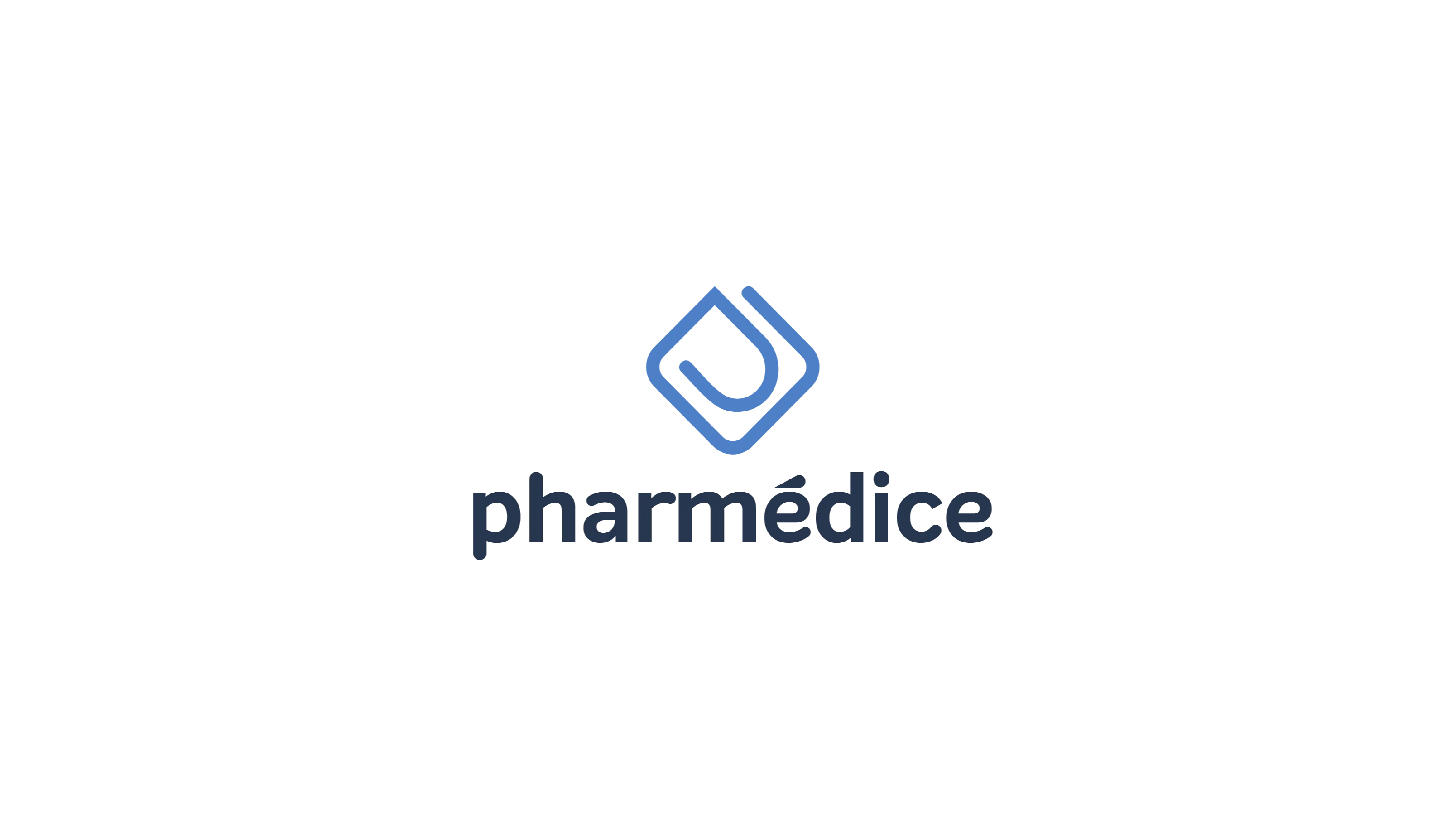 A imagem apresenta o logomarca da Pharmédice. O design é moderno e simples, com um símbolo geométrico no lado esquerdo, que representa uma gota estilizada e o P de Pharmédice. Ao lado, a tipografia é clara, fonte moderna e elegante, com a palavra "Pharmédice" em uma tonalidade de azul escuro, mantendo a paleta de cores sóbria e profissional. O estilo do logo transmite confiabilidade e sofisticação.